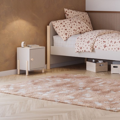 Mesa de Cabeceira Para Criança em Creme