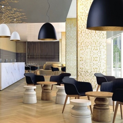 Candeeiro Suspenso Preto ou Branco OVO XL