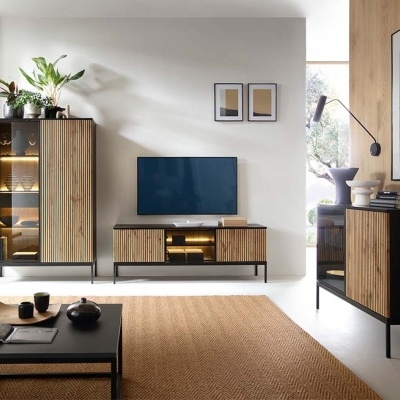 Aparador Carvalho com Ripas e Porta de Vidro Sento