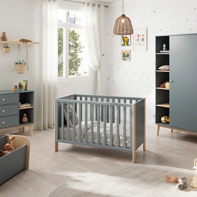 Berço Bebé com Grade Verde