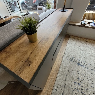 Armário Aparador Cinzento e Carvalho Lofte