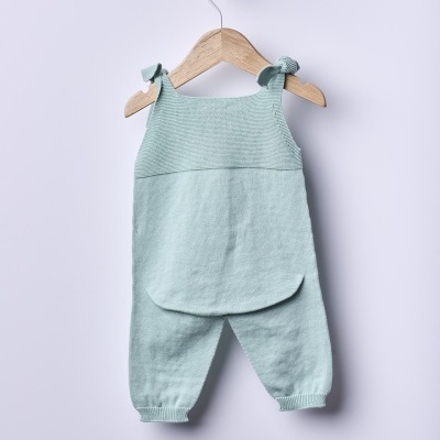 Jardineiras tricotadas em algodão orgânico verde menta | ROMANTIC SPRING DAY