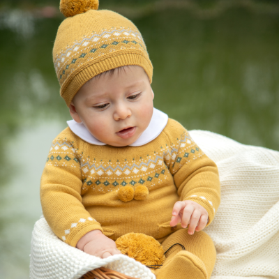 Babygrow malha de algodão com peito jaquard cor mostarda | AUTUMN SUN Dr Kid