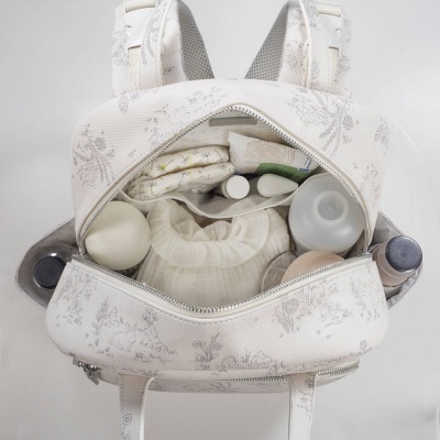 Mochila de Maternidade Toile de Jouy Cream - Bege Mochila de Maternidade Toile de Jouy Cream - Bege
