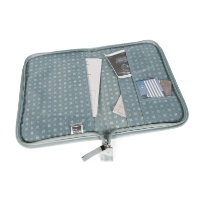 Carteira organizadora cinza com padrão de símbolos brancos e divisórias para documentos