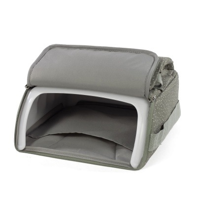 Bolsa de transporte cinzenta para animal com padrão de pontos brancos