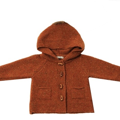 Casaco malha com carapuço cor tijolo