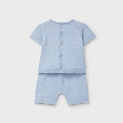 Conjunto em malha de algodão com decote redondo em azul celeste