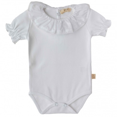 Body branco manga curta com bordado inglês