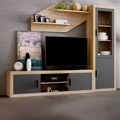 Móvel de sala moderno em madeira clara e cinza escuro com TV e decoração