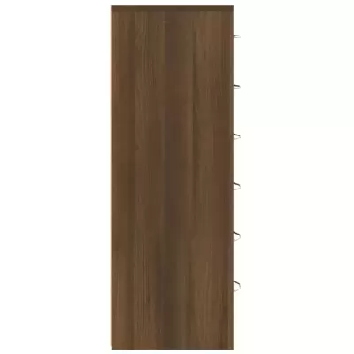 porta de madeira castanho escuro com dobradiças metálicas visíveis