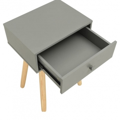 Mesa de apoio cinza com gaveta aberta e pernas de madeira clara