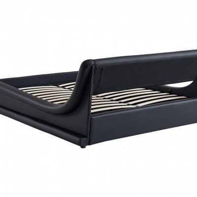 Cama de casal estofada preta com suporte de ripas de madeira