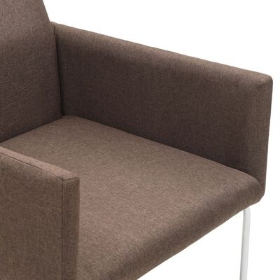 Cadeira estofada castanha com braços e pernas brancas