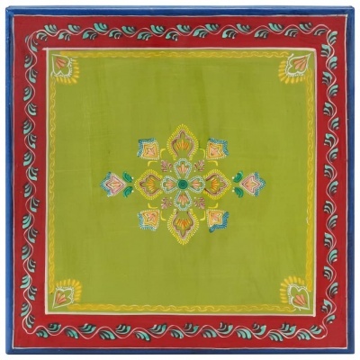 Lenço quadrado verde com borda vermelha e padrão floral central