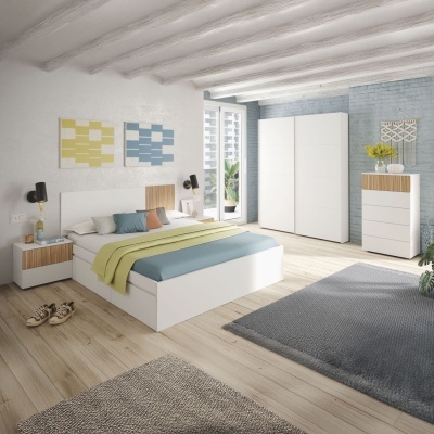 Quarto moderno com cama branca e detalhes em madeira, armário branco e decoração em tons azuis e verdes