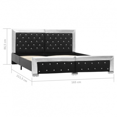 Cama de casal preta e branca com cabeceira alta e botões prateados