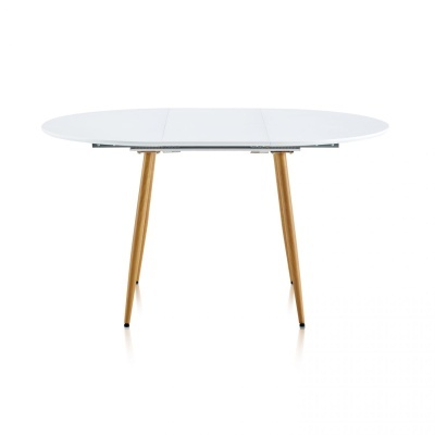 Mesa de jantar oval branca com pernas de madeira clara