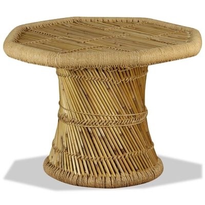 Mesa em rattan hexagonal com detalhes em corda natural