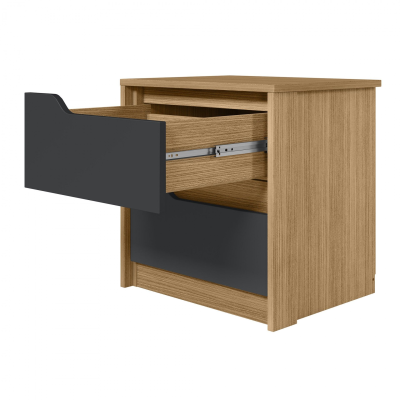 Móvel de madeira clara com gaveta preta aberta