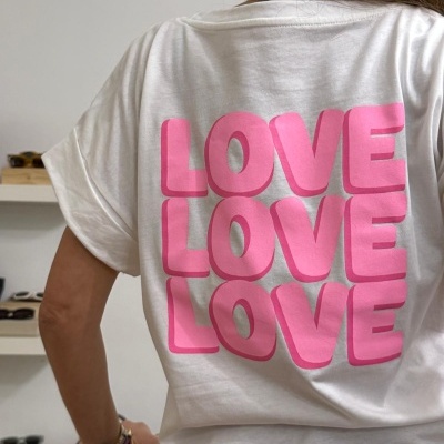 T-Shirt Love Love Love | Várias Cores