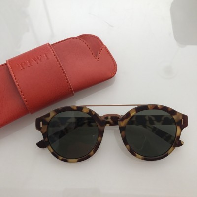 Green Tortoise (Rubber Efect) With Classical Green Lenses