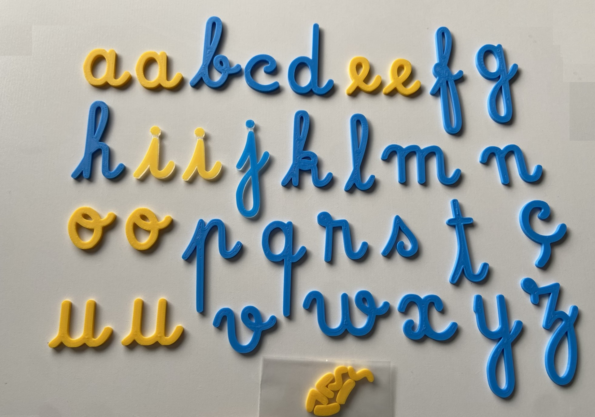 Alfabeto móvel # Letras cursivas # Minúsculas Alfabeto móvel # Letras cursivas # Minúsculas