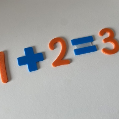 Conjunto de material de matemática – Números, Contadores e Sinais Matemáticos