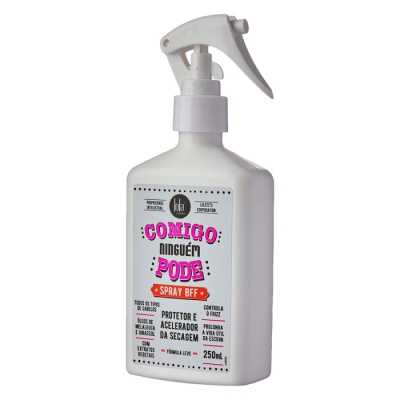 Frasco branco spray para cabelo com rótulo colorido em português