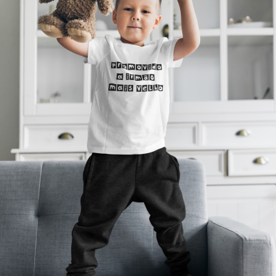 T-shirt - "Promovido a irmão mais velho"