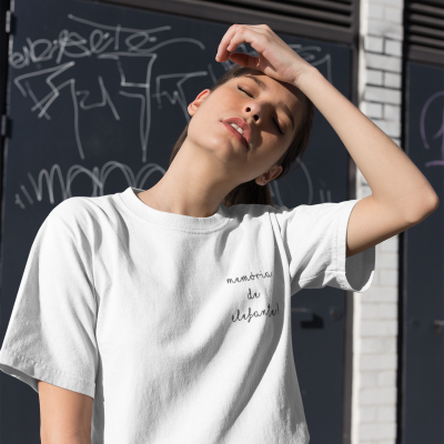 T-shirt Atitude - "memória de elefante"