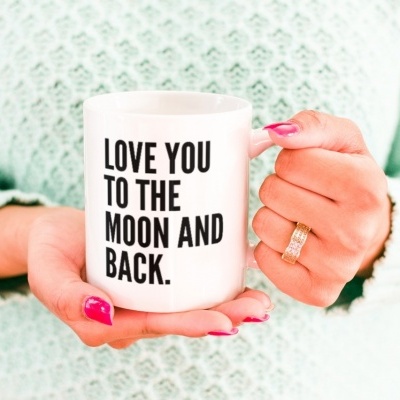 Caneca - "To the moon and back"