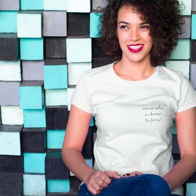 T-shirt Atitude - "ver se está a chover lá fora"