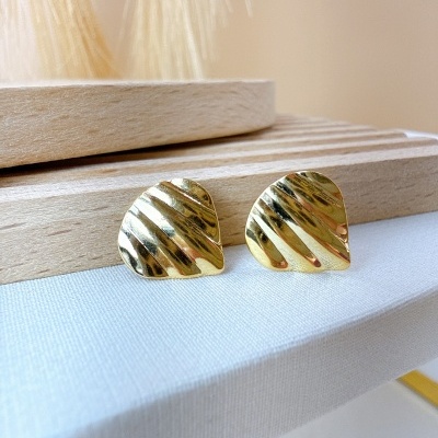 Brinco Gota Ondulada