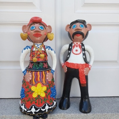 Cabeçudos de Viana do Castelo em alto relevo