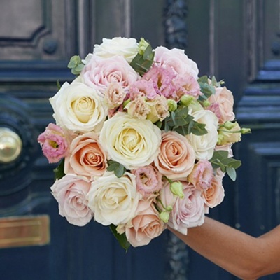 BOUQUET SIGNATURE GÉNÉREUX BOUQUET SIGNATURE GÉNÉREUX