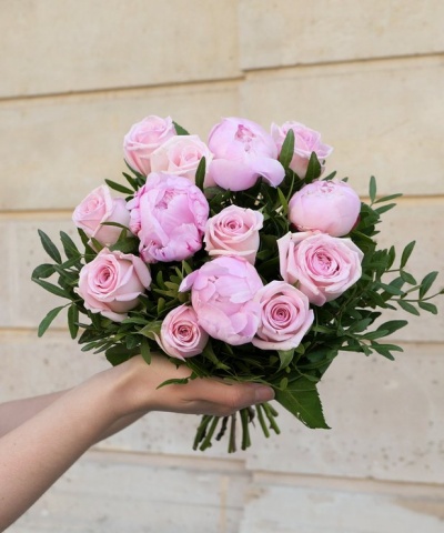 BOUQUET DE PEÔNIAS - HYPATIE BOUQUET DE PEÔNIAS - HYPATIE