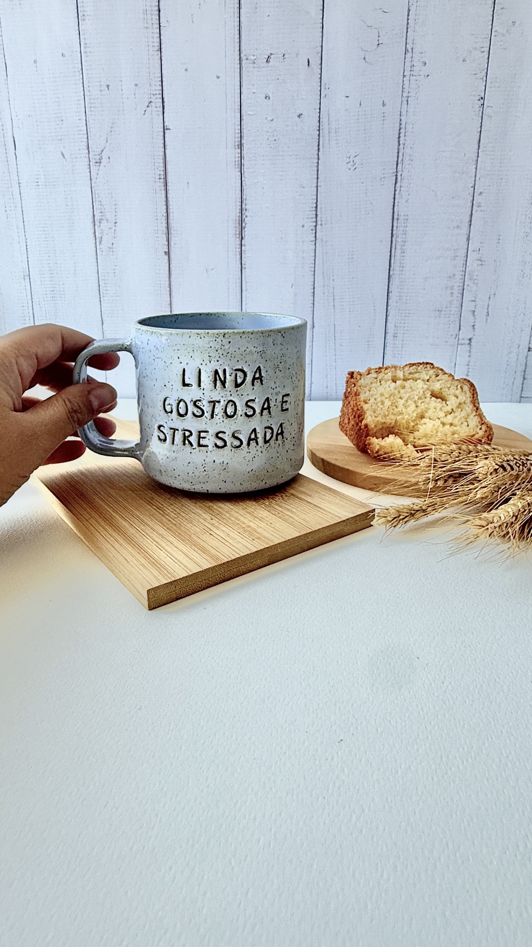 Caneca Linda, Gostosa e Stressada Azul Claro Caneca Linda, Gostosa e Stressada Azul Claro