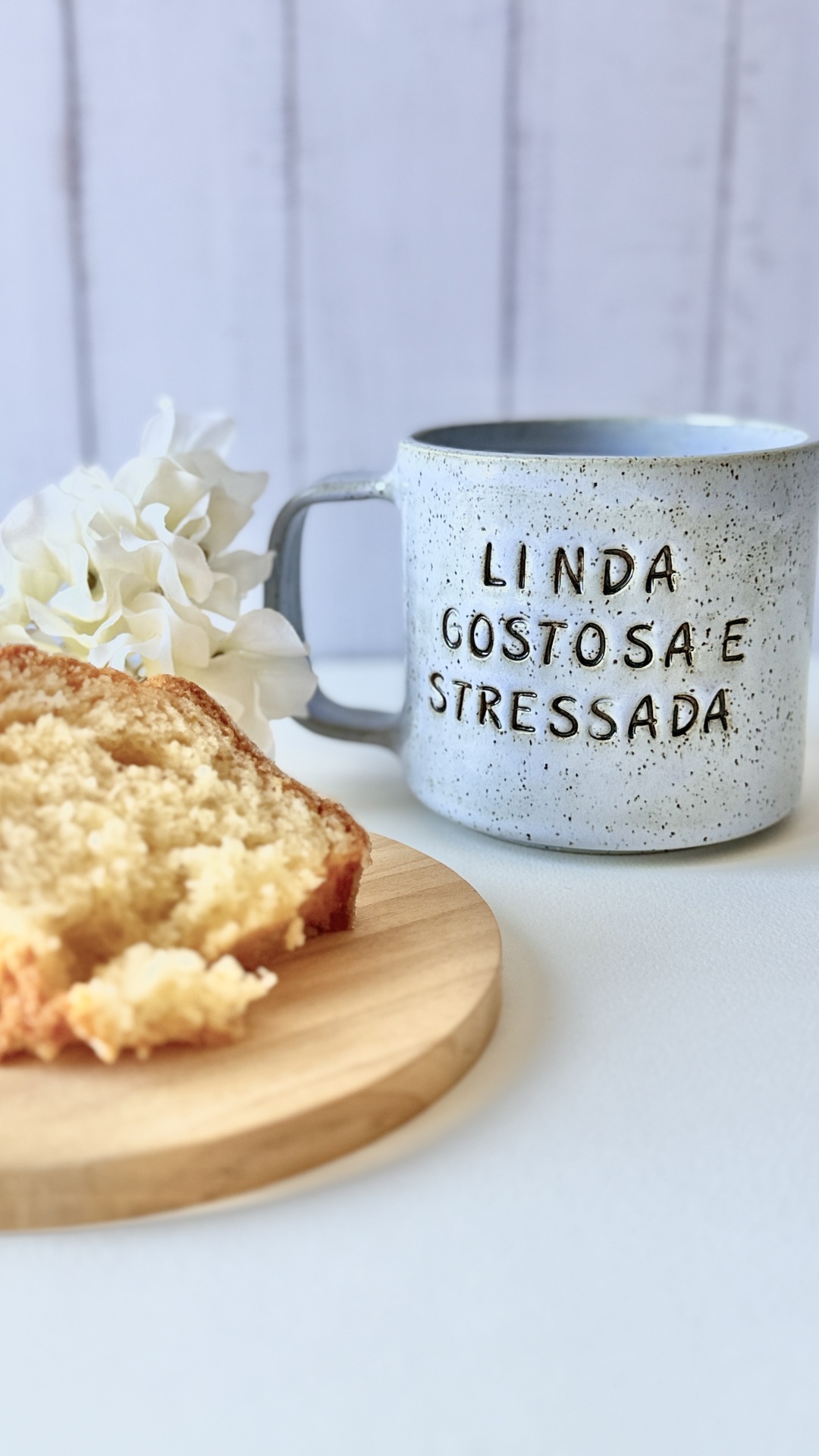 Caneca Linda, Gostosa e Stressada Azul Claro Caneca Linda, Gostosa e Stressada Azul Claro