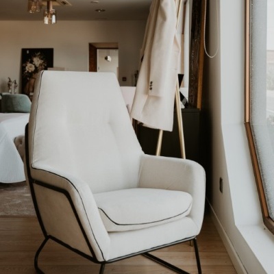 Cadeirão Catania pé metálico