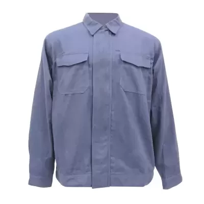 Casaco em sarja;  100% Algodão de 240 g.