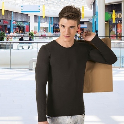 T-shirt tight 95% Algodão Ring Spun, 5% Elastano