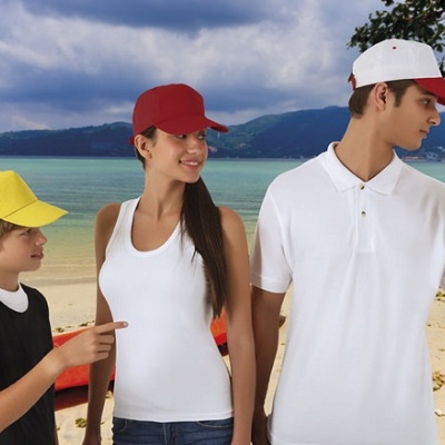 Bonés Adulto 100% algodão. Sarja 175 grs/m2. 5 painéis Desde 1,02?