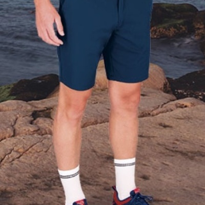 Calções chinos 92% poliamida 8% elastano