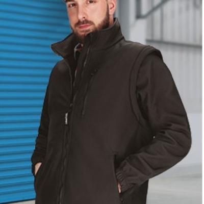 Casaco softshell destacável, facilmente convertível em colete através de fechos de correr nas mangas