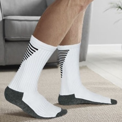 Meias desportivas tricolor 50% algodão 10% elastano 40% poliamida 600Grs.