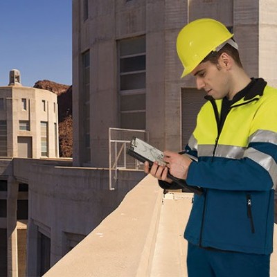 Casaco Softshell 85% Polyester, 10% PU, 5% Elastano