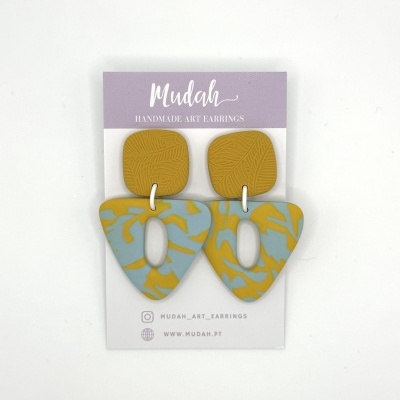 Emília - padrão verde água e amarelo mostarda