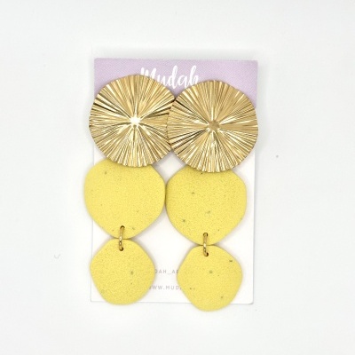 Isa - amarelo manteiga