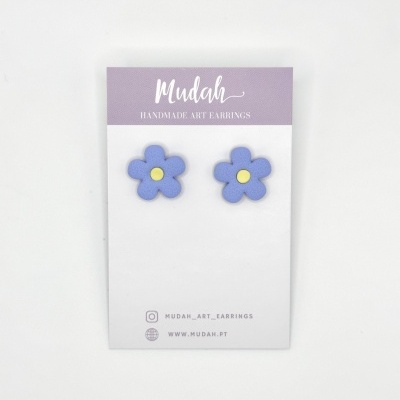 Flor pequena - azul claro e amarelo limão